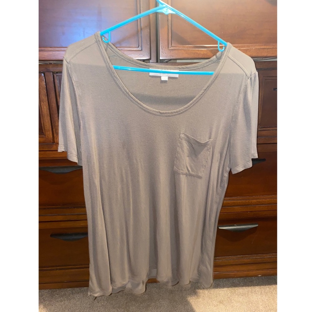 Tee shirt